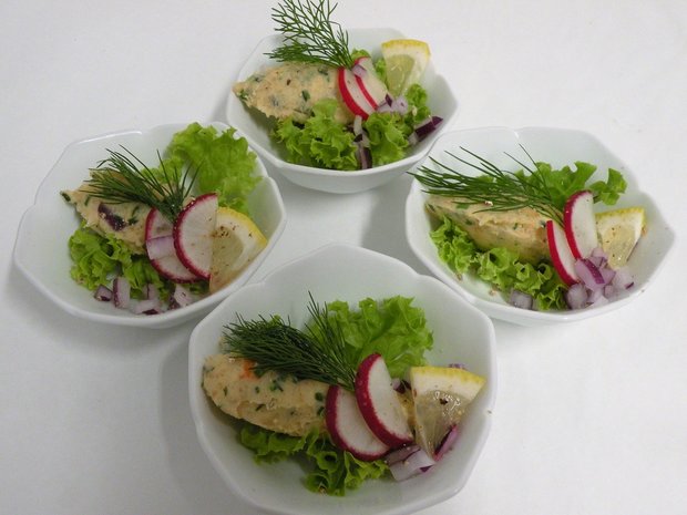 GLAASJE MET RILETTE VAN GEROOKTE ZALM